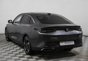 Подержанный автомобиль Changan Lamore 2023 года (7 фото)