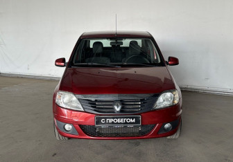 Подержанный автомобиль Renault Logan Sedan 2011 года (2 фото)