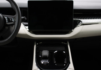 Подержанный автомобиль Zeekr 009 2023 года (13 фото)