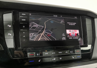 Подержанный автомобиль Volkswagen Touareg 2021 года (18 фото)