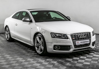 Подержанный автомобиль Audi S5 Coupe 2009 года (3 фото)