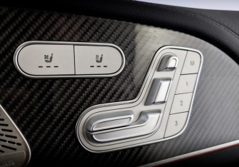 Подержанный автомобиль Mercedes-Benz GLE AMG 2024 года (25 фото)