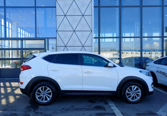 Подержанный автомобиль Hyundai Tucson 2017 года (4 фото)