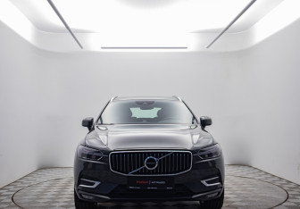 Подержанный автомобиль Volvo XC60 2018 года (2 фото)