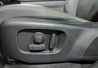 Подержанный автомобиль Land Rover Range Rover Velar 2020 года (29 фото)