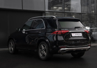 Подержанный автомобиль Mercedes-Benz GLE 2019 года (7 фото)