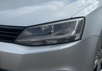 Подержанный автомобиль Volkswagen Jetta Sedan 2013 года (21 фото)