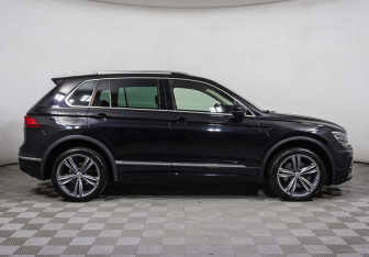 Подержанный автомобиль Volkswagen Tiguan 2019 года (4 фото)