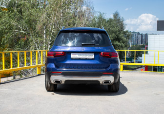 Подержанный автомобиль Mercedes-Benz GLB 2020 года (5 фото)