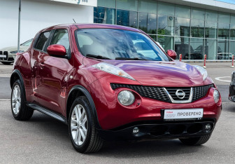 Подержанный автомобиль Nissan Juke 2011 года (3 фото)