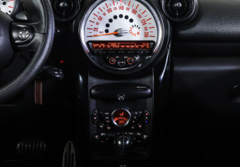 Подержанный автомобиль MINI Paceman 2013 года (13 фото)