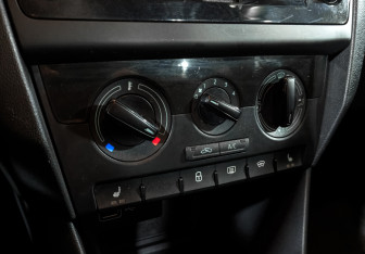 Подержанный автомобиль Skoda Rapid Liftback 2019 года (21 фото)