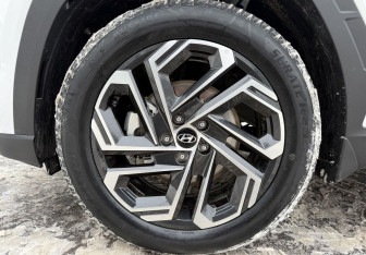 Новый Hyundai Tucson 2025 (9 фото)