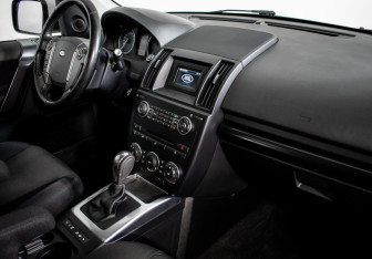 Подержанный автомобиль Land Rover Freelander 2013 года (11 фото)