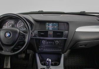 Подержанный автомобиль BMW X3 2013 года (14 фото)