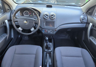 Подержанный автомобиль Chevrolet Aveo Sedan 2008 года (9 фото)