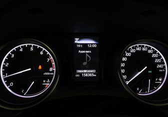 Подержанный автомобиль Toyota Camry Sedan 2021 года (16 фото)