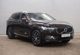 Подержанный автомобиль Volvo XC60 2019 года (3 фото)