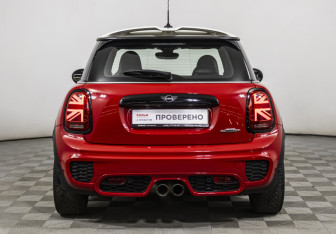 Подержанный автомобиль MINI Hatch 2019 года (6 фото)