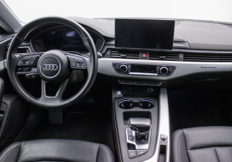 Подержанный автомобиль Audi A5 Liftback 2021 года (13 фото)