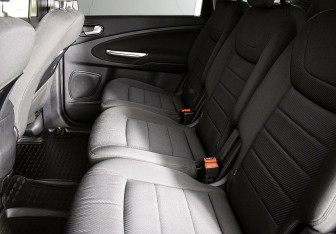 Подержанный автомобиль Ford S-MAX 2014 года (11 фото)