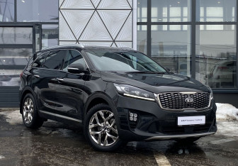 Подержанный автомобиль Kia Sorento 2019 года (3 фото)