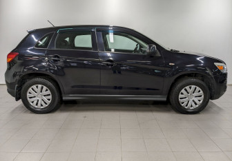 Подержанный автомобиль Mitsubishi ASX 2014 года (4 фото)