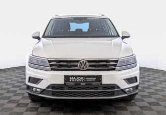 Подержанный автомобиль Volkswagen Tiguan 2018 года (2 фото)