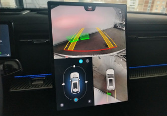 Подержанный автомобиль Jaecoo J7 2023 года (14 фото)