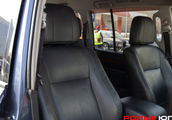 Подержанный автомобиль Mitsubishi Pajero 2007 года (11 фото)