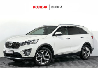Подержанный автомобиль Kia Sorento 2016 года (1 фото)