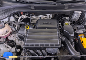 Подержанный автомобиль Skoda Rapid Liftback 2022 года (9 фото)