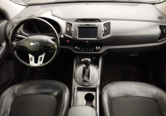 Подержанный автомобиль Kia Sportage 2013 года (9 фото)