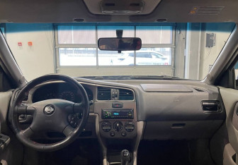 Подержанный автомобиль Nissan Primera Wagon 2001 года (11 фото)