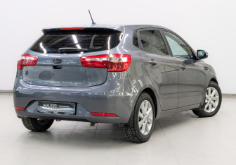 Подержанный автомобиль Kia Rio Hatchback 2012 года (5 фото)