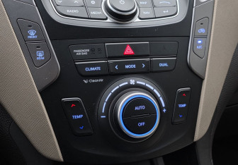 Подержанный автомобиль Hyundai Santa Fe 2014 года (14 фото)