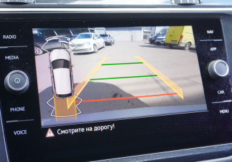 Подержанный автомобиль Volkswagen Tiguan 2020 года (11 фото)