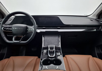 Подержанный автомобиль Omoda C5 2023 года (13 фото)