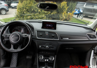 Подержанный автомобиль Audi Q3 2012 года (10 фото)