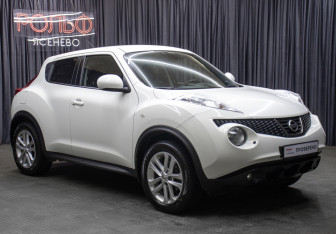Подержанный автомобиль Nissan Juke 2012 года (3 фото)
