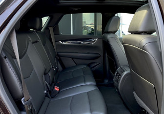 Подержанный автомобиль Cadillac XT5 2021 года (29 фото)