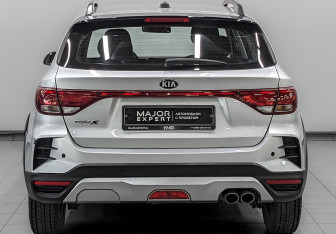 Подержанный автомобиль Kia Rio Hatchback 2021 года (6 фото)