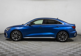 Подержанный автомобиль Audi A3 Sedan 2021 года (8 фото)