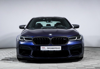 Подержанный автомобиль BMW M5 Sedan 2020 года (2 фото)