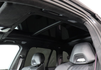 Подержанный автомобиль BMW X5 2024 года (22 фото)