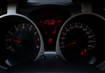 Подержанный автомобиль Nissan Juke 2013 года (15 фото)