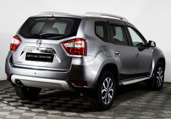 Подержанный автомобиль Nissan Terrano 2017 года (3 фото)