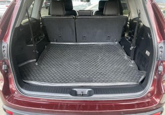 Подержанный автомобиль Toyota Highlander 2014 года (13 фото)