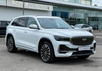Подержанный автомобиль Geely Monjaro 2025 года (3 фото)