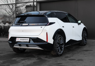 Подержанный автомобиль Zeekr X 2023 года (4 фото)
